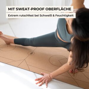 ARISE CORK Yogamatte. Mit Sweat-Proof Oberfläche von LOTUSCRAFTS